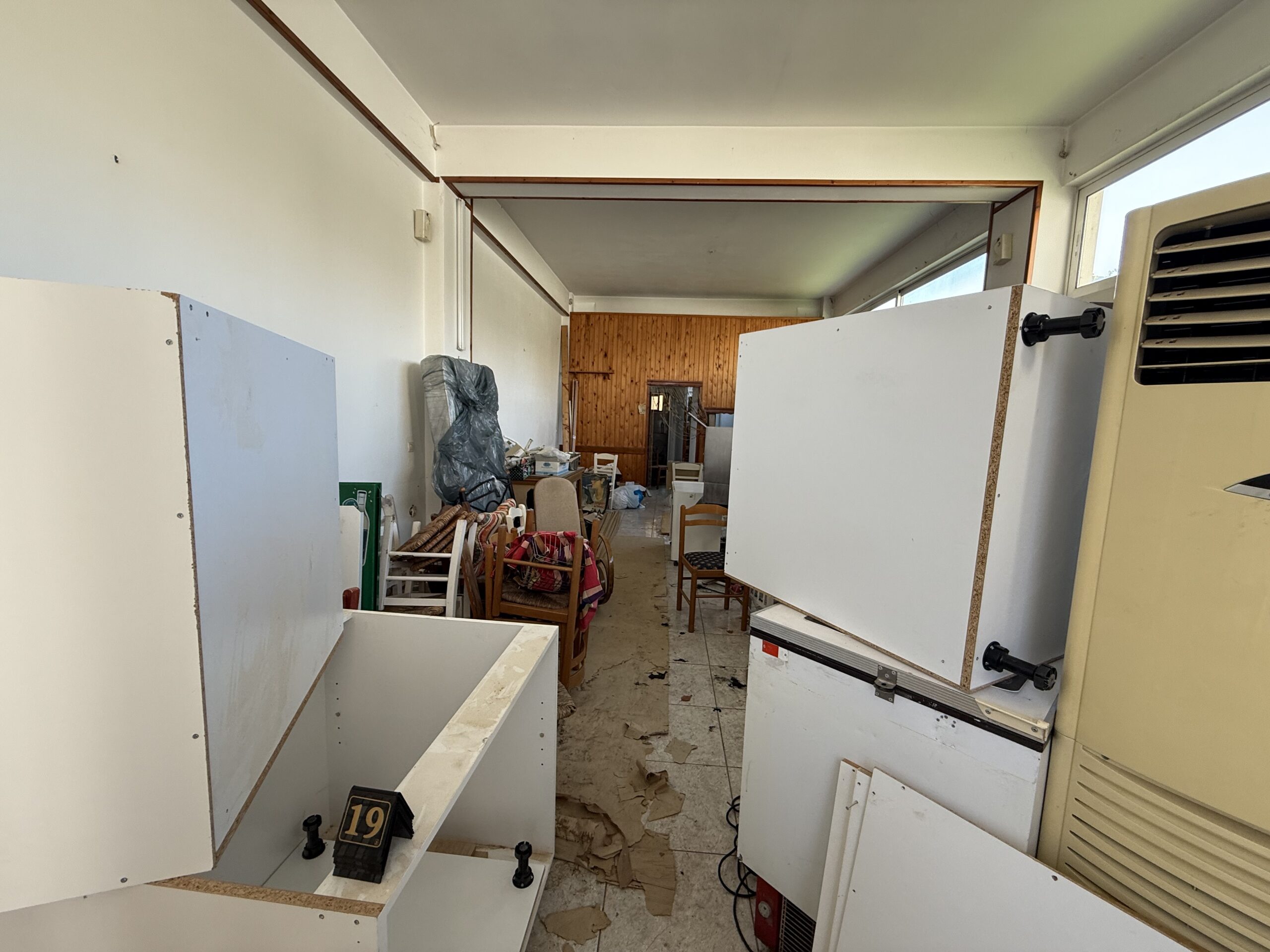 Κατάστημα, 177τ.μ. - Φάρος Αυλίδας